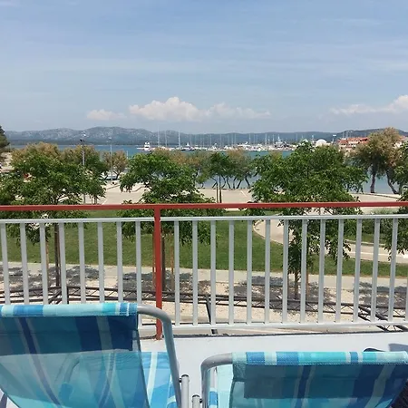Basil And Guest house 3*