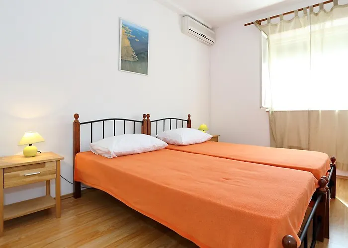 Basil And בית הארחה בטינה