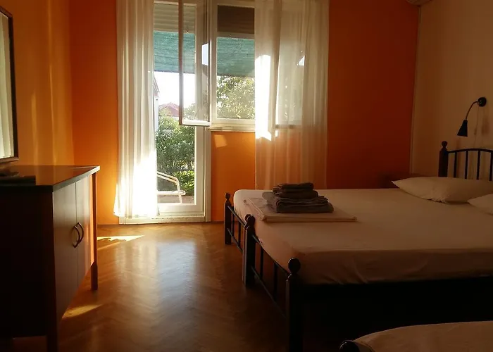 בית הארחה Basil And